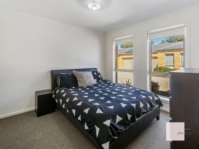 11/107 St Killian Street, White Hills VIC 3550