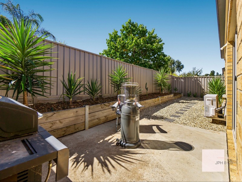 11/107 St Killian Street, White Hills VIC 3550