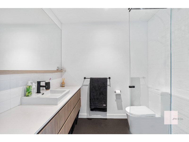 107/681 Inkerman Road, Caulfield North VIC 3161