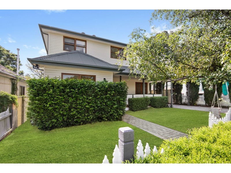 6 Church Street, Elderslie NSW 2570