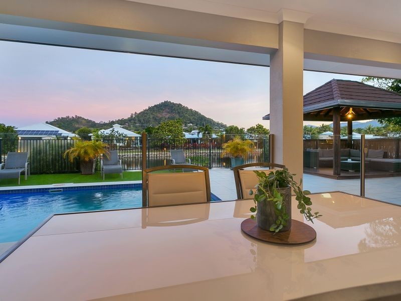 19 Lagoon Drive, Trinity Beach QLD 4879