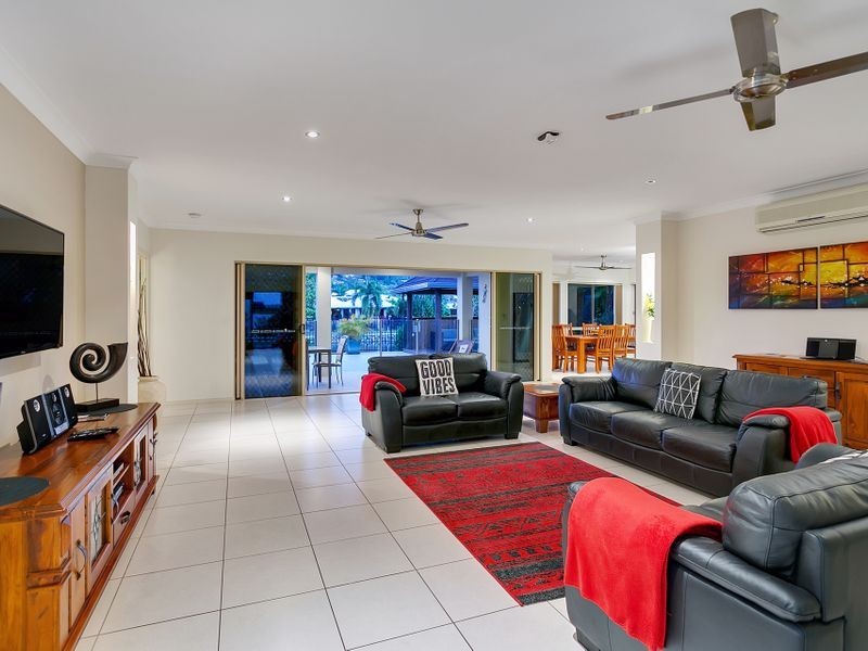 19 Lagoon Drive, Trinity Beach QLD 4879