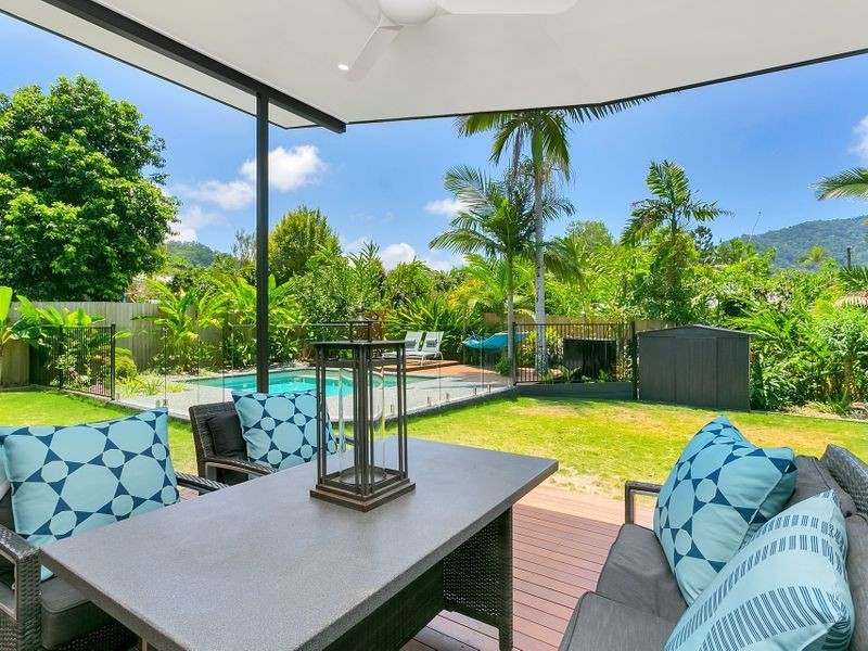 8 Duignan Street, Whitfield QLD 4870