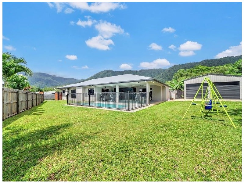 10 Lockyer Crescent, Bentley Park QLD 4869
