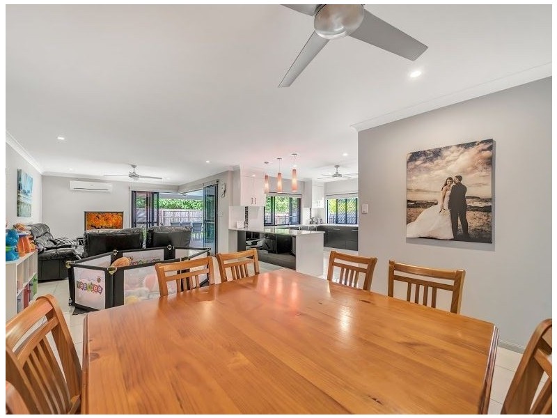 10 Lockyer Crescent, Bentley Park QLD 4869