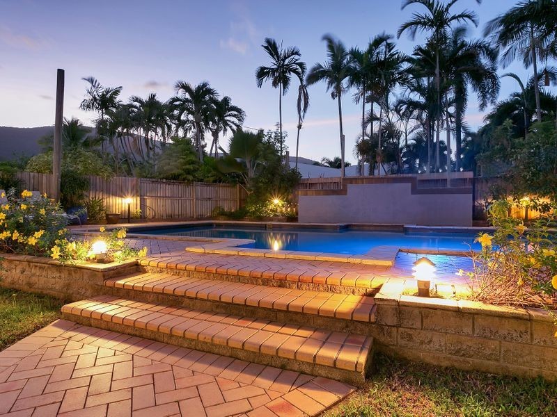 12 Bramble Street, Clifton Beach QLD 4879