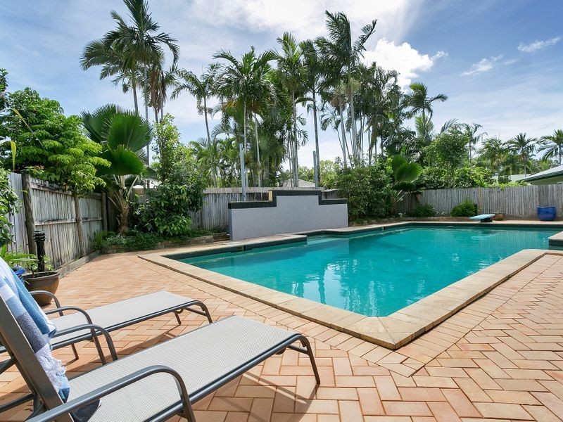 12 Bramble Street, Clifton Beach QLD 4879