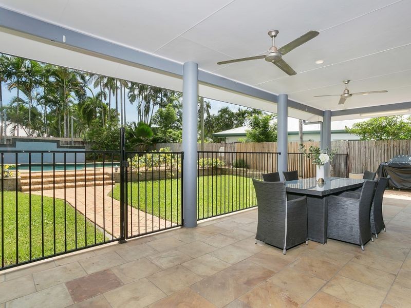 12 Bramble Street, Clifton Beach QLD 4879