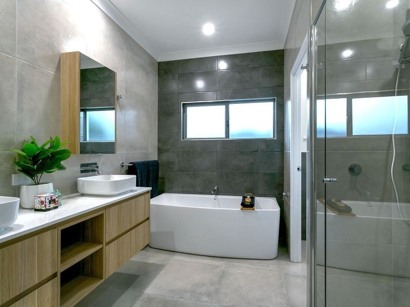 8 Parkinson Avenue, Kewarra Beach QLD 4879
