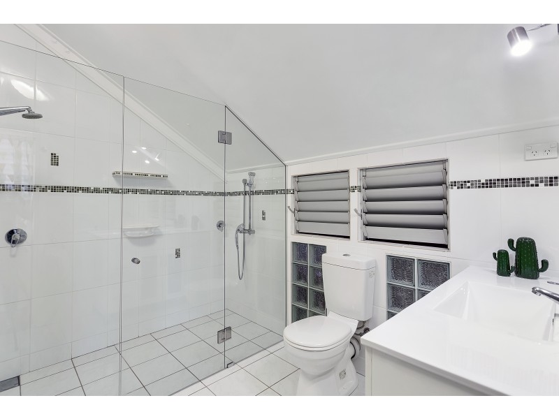 3 STUART STREET (access via Walsh St Lane Way), Edge Hill QLD 4870