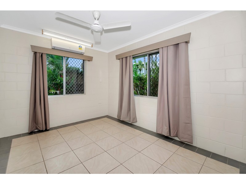 18 Maria Street, Woree QLD 4868