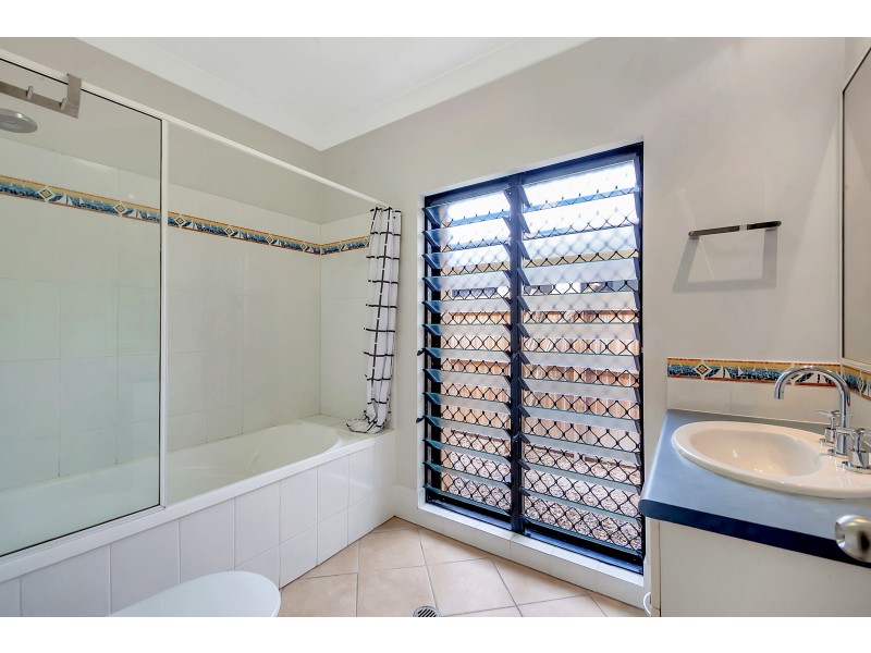 10 ETTY STREET, Kewarra Beach QLD 4879