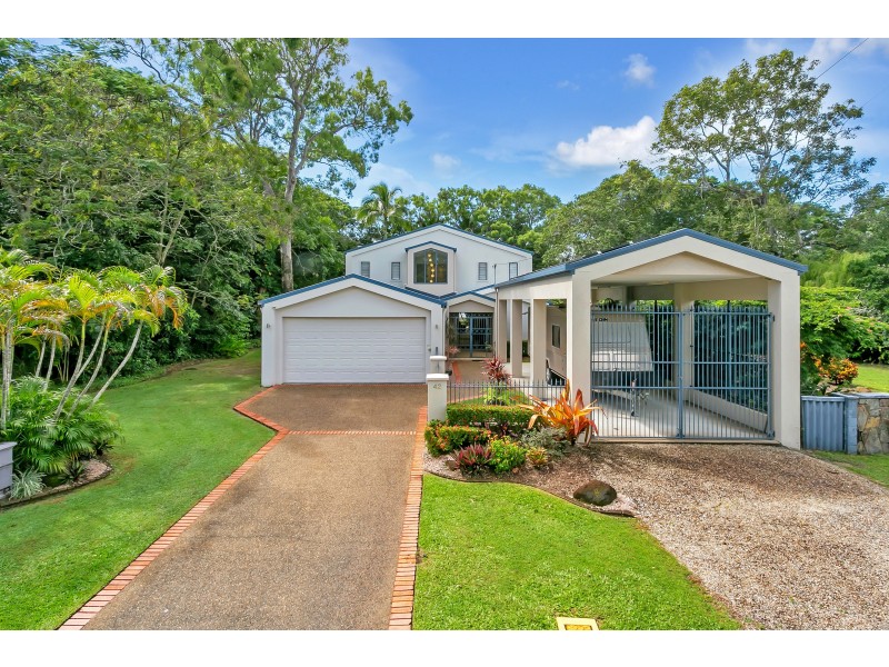 42 POINSETTIA STREET, Holloways Beach QLD 4878