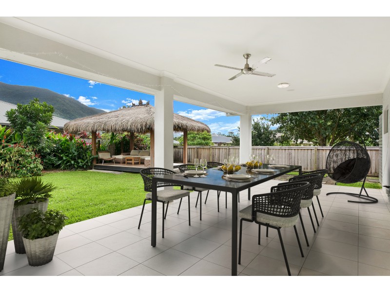 8 ALANDER PAYET CLOSE, Redlynch QLD 4870