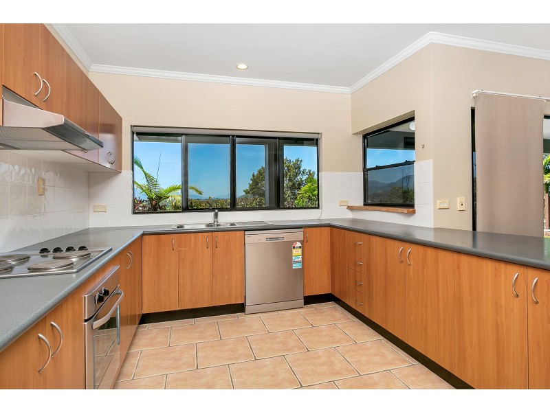 2 Jumna Close, Bentley Park QLD 4869