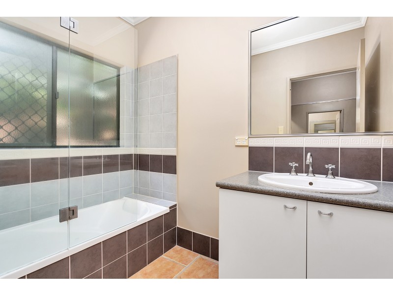 2 Jumna Close, Bentley Park QLD 4869