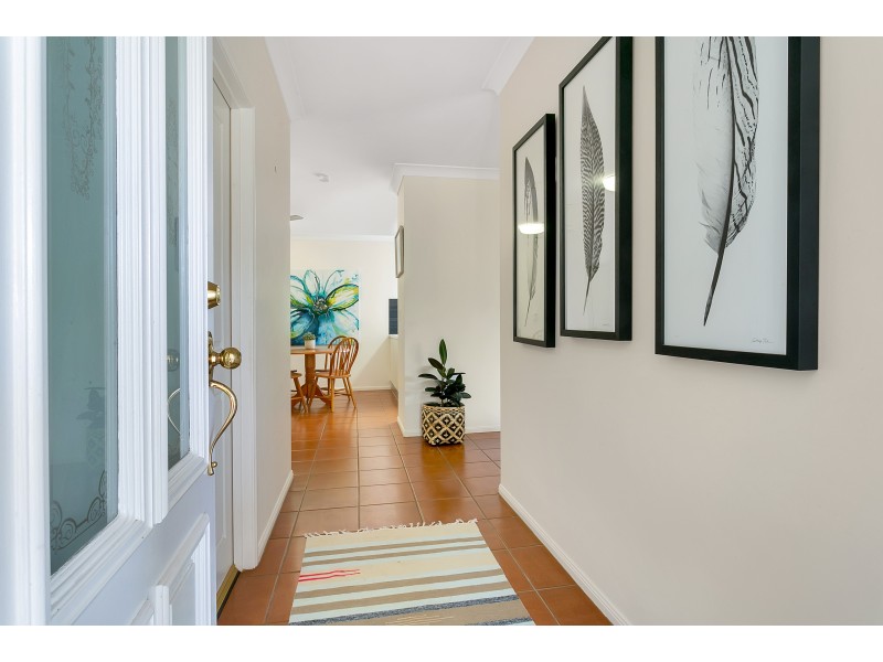 25 Cambanora Place (City View), Mooroobool QLD 4870