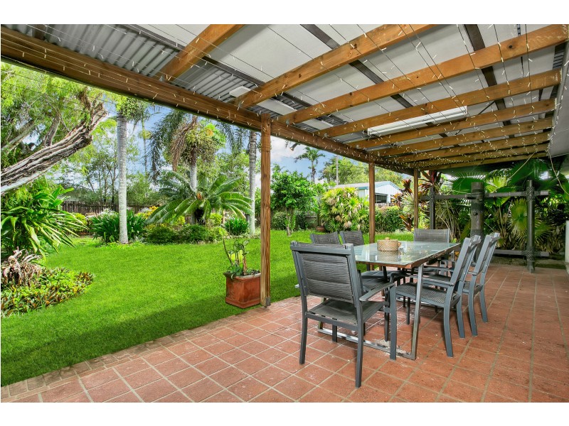 7 Armbrust Street, Manoora QLD 4870