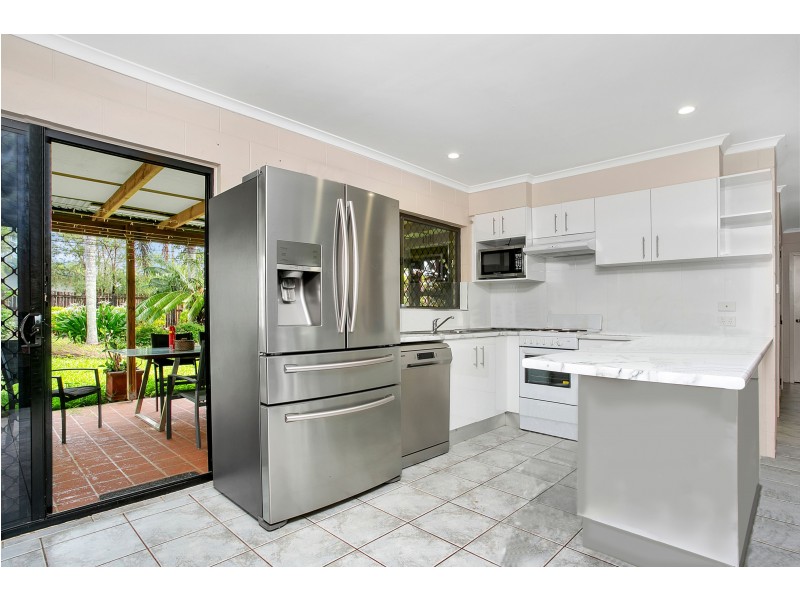 7 Armbrust Street, Manoora QLD 4870