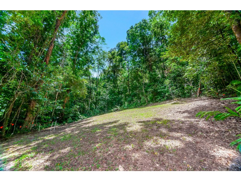 15 Stapleton Close, Redlynch QLD 4870