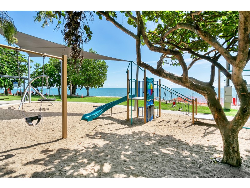 12/1-19 Poinciana Street, Holloways Beach QLD 4878