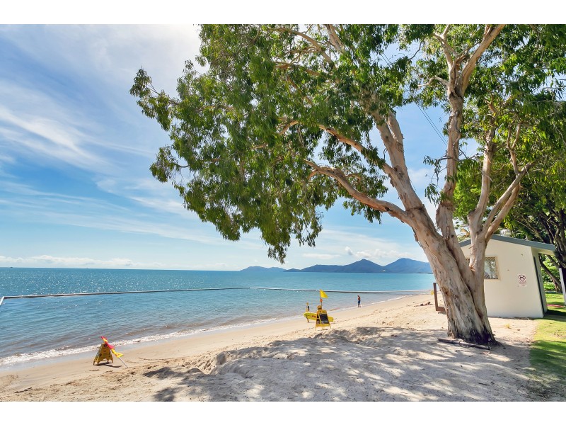 12/1-19 Poinciana Street, Holloways Beach QLD 4878