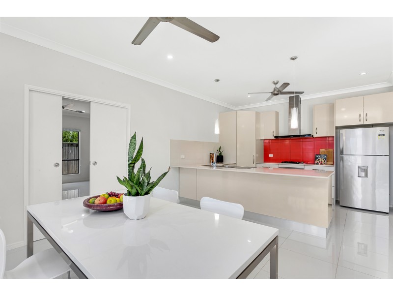 17 Parrot Close, Kanimbla QLD 4870