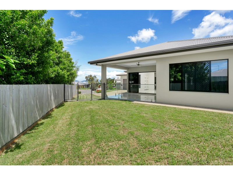 17 Parrot Close, Kanimbla QLD 4870