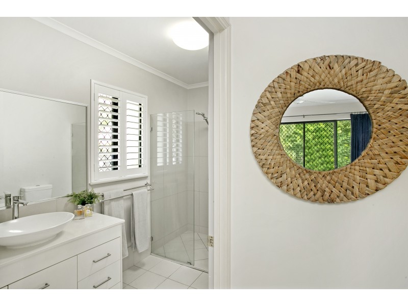 11 Yellowfin Close, Kanimbla QLD 4870