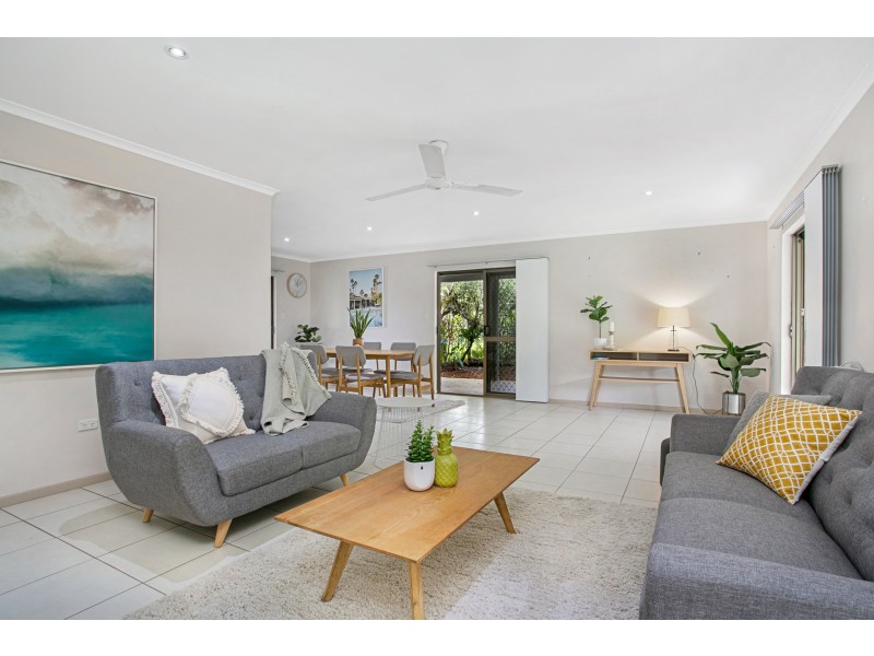 2 Lomond Close, Edge Hill QLD 4870