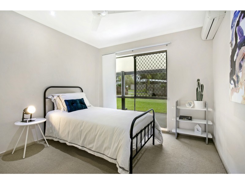 2 Lomond Close, Edge Hill QLD 4870