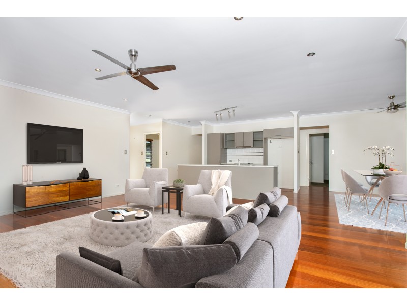 24 Starr Close, Bentley Park QLD 4869