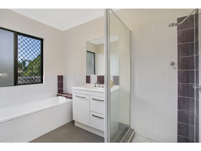 24 Starr Close, Bentley Park QLD 4869