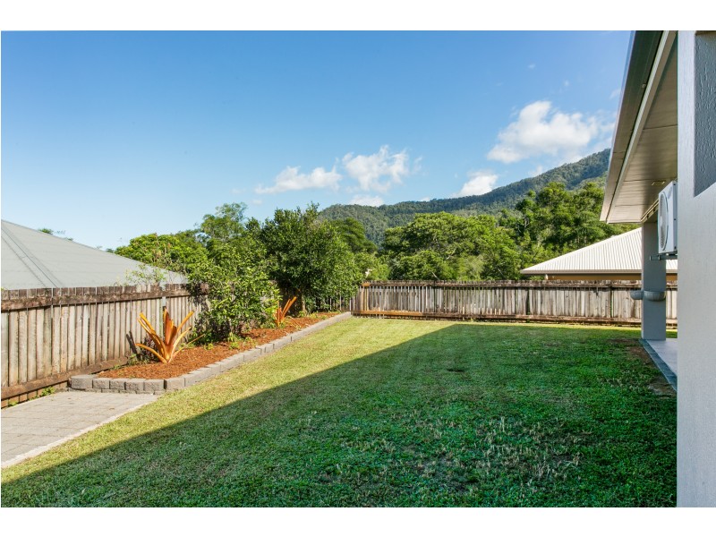 24 Starr Close, Bentley Park QLD 4869