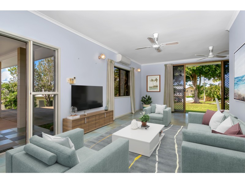 10 Harrison Close, Kanimbla QLD 4870