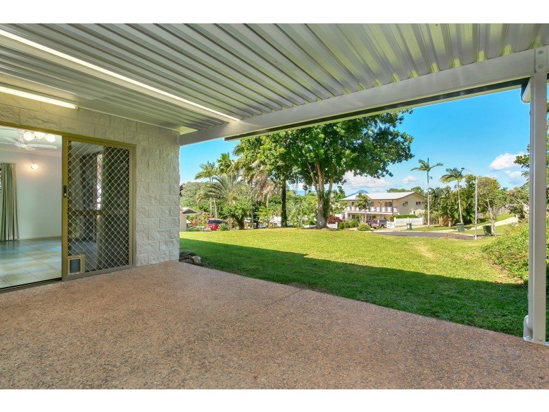 10 Harrison Close, Kanimbla QLD 4870