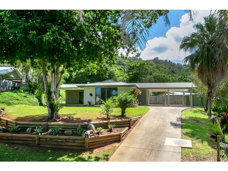 10 Harrison Close, Kanimbla QLD 4870