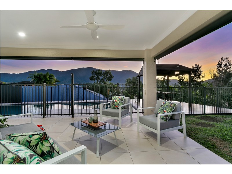 14 Mist Green Close, Brinsmead QLD 4870