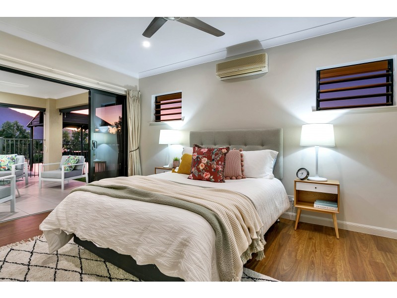 14 Mist Green Close, Brinsmead QLD 4870