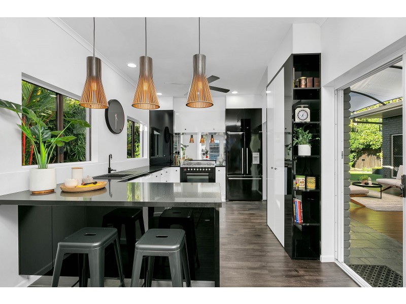 40 Satellite Street, Clifton Beach QLD 4879