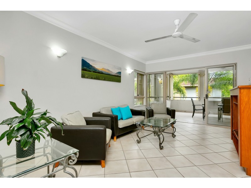 715/2 Greenslopes Street, Cairns North QLD 4870