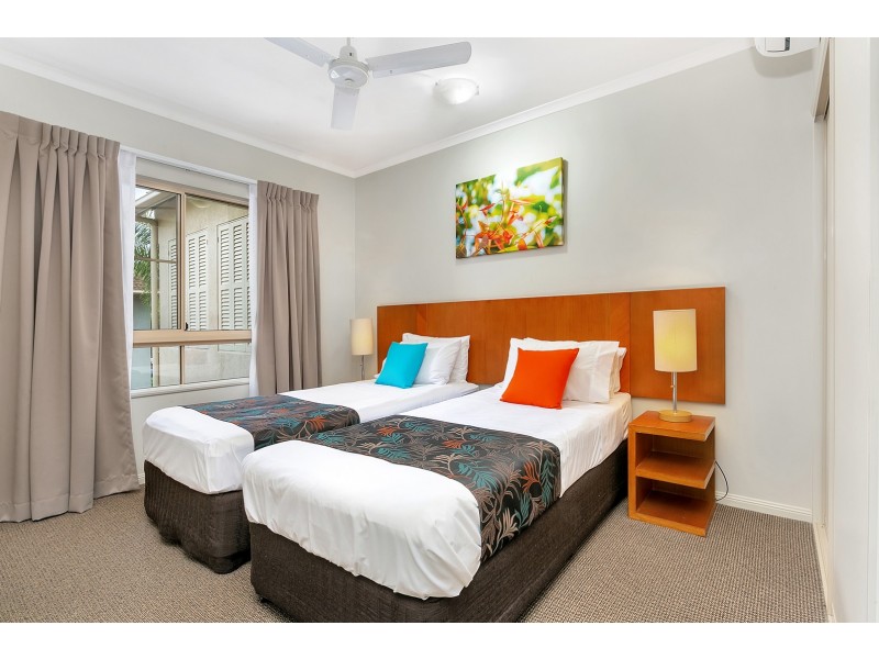 715/2 Greenslopes Street, Cairns North QLD 4870