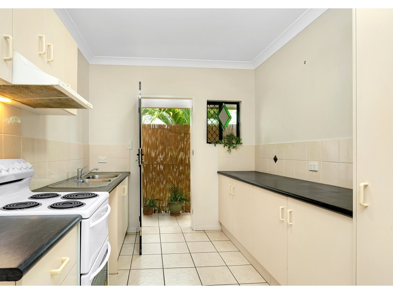 12/3 Stratford Parade, Stratford QLD 4870