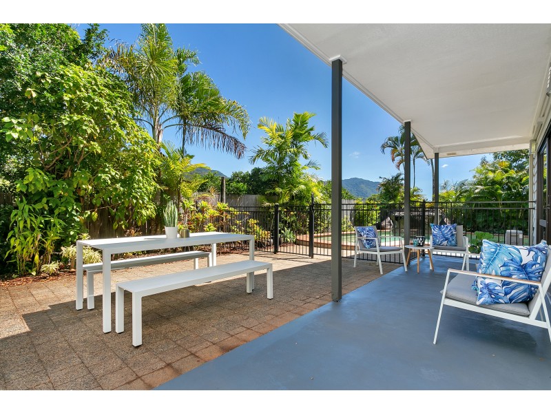 8 Sandpiper Court, Bayview Heights QLD 4868