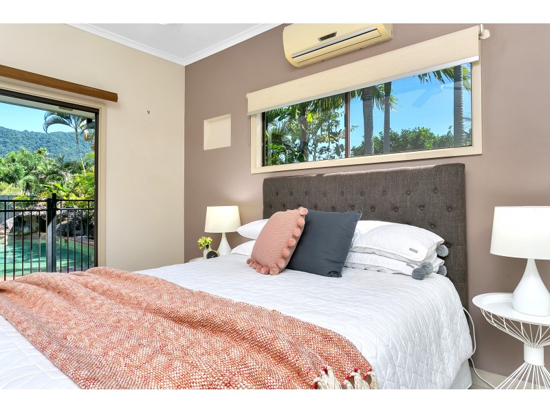 8 Sandpiper Court, Bayview Heights QLD 4868