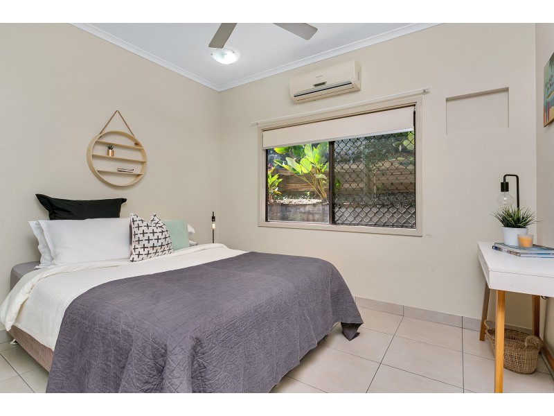 8 Sandpiper Court, Bayview Heights QLD 4868