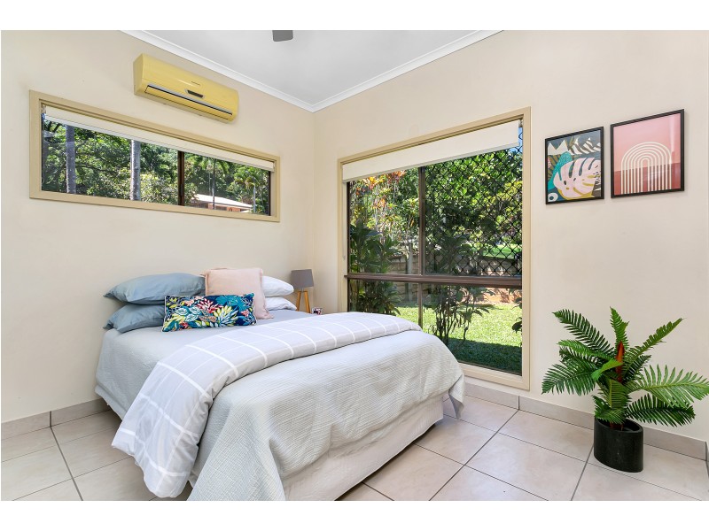 8 Sandpiper Court, Bayview Heights QLD 4868