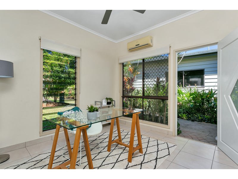 8 Sandpiper Court, Bayview Heights QLD 4868