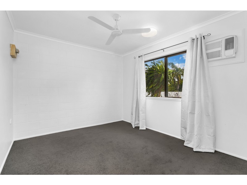 8/17 Sandown Close, Woree QLD 4868