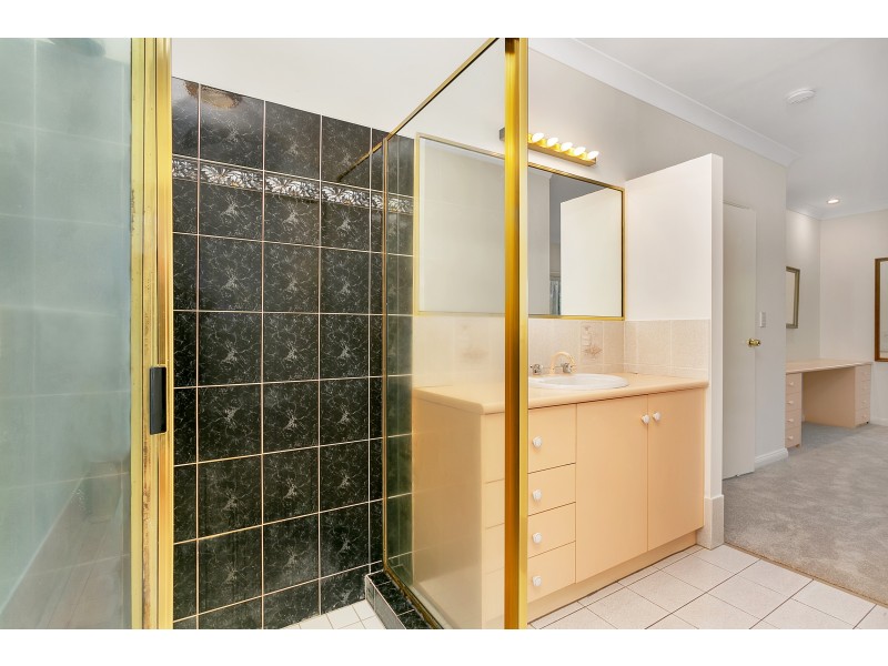 14 Gouldian Street, Bayview Heights QLD 4868